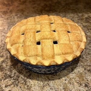 River Valley Candle Co. Ceramic Pie Candle Holder